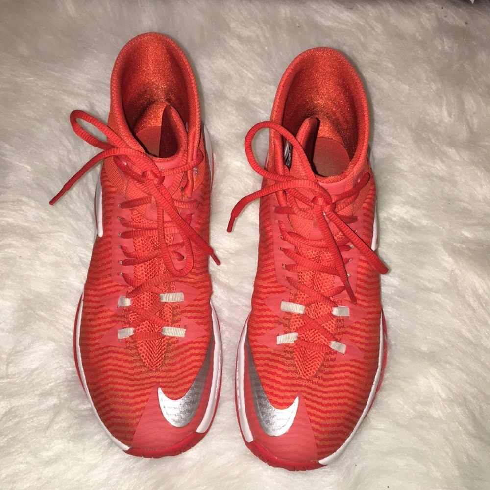 Nike Zoom Basketball Shoes